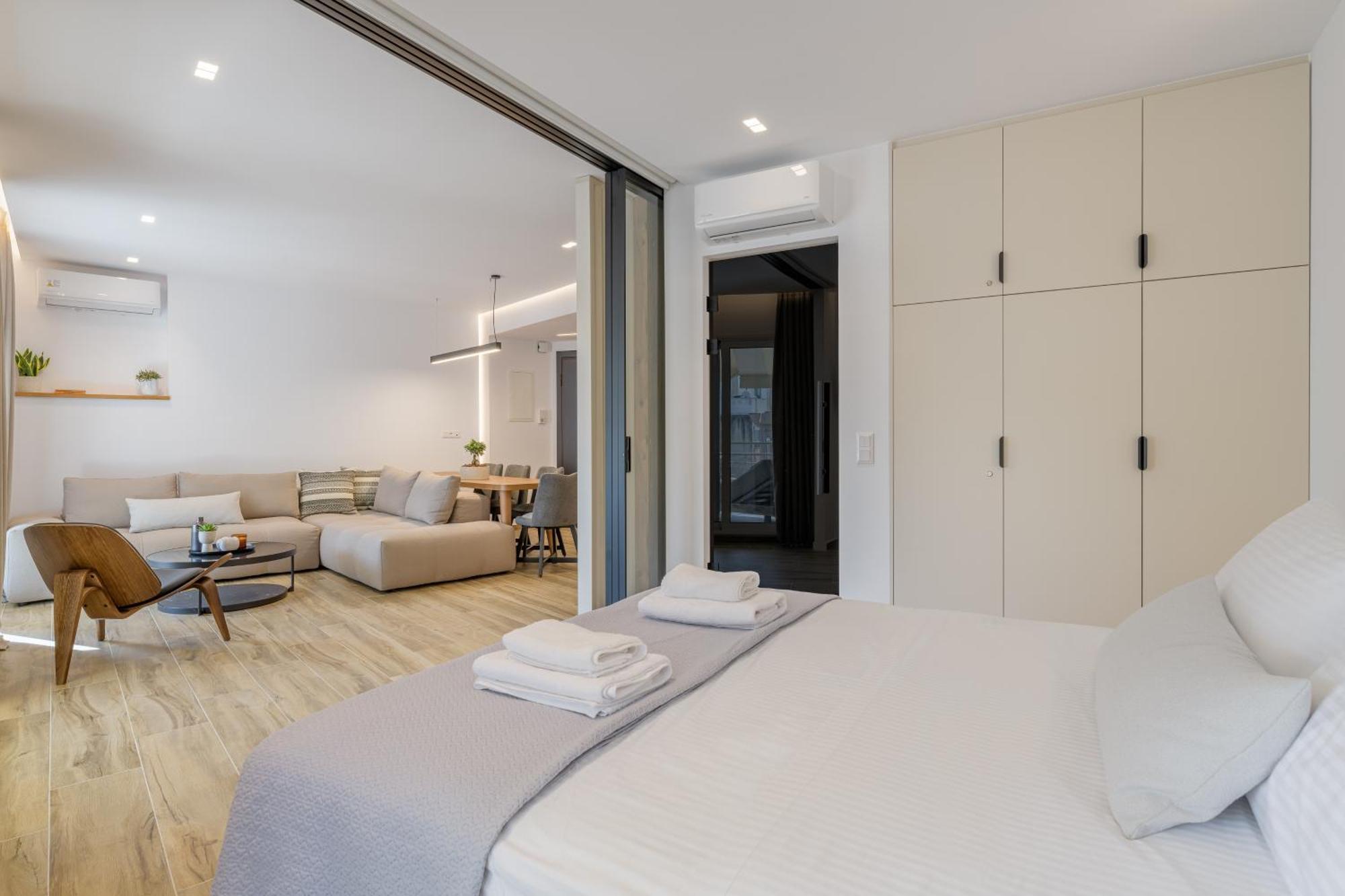 Central Sunny Loft With Plunge Pool Athena Bagian luar foto