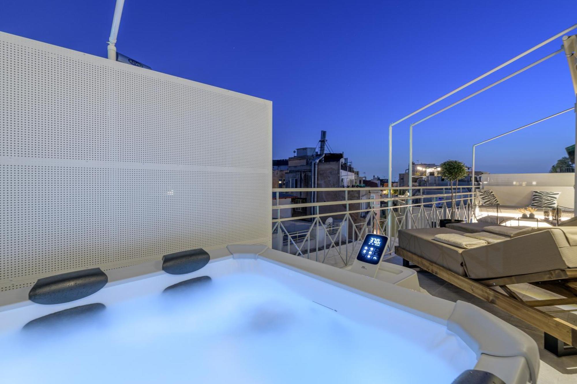 Central Sunny Loft With Plunge Pool Athena Bagian luar foto